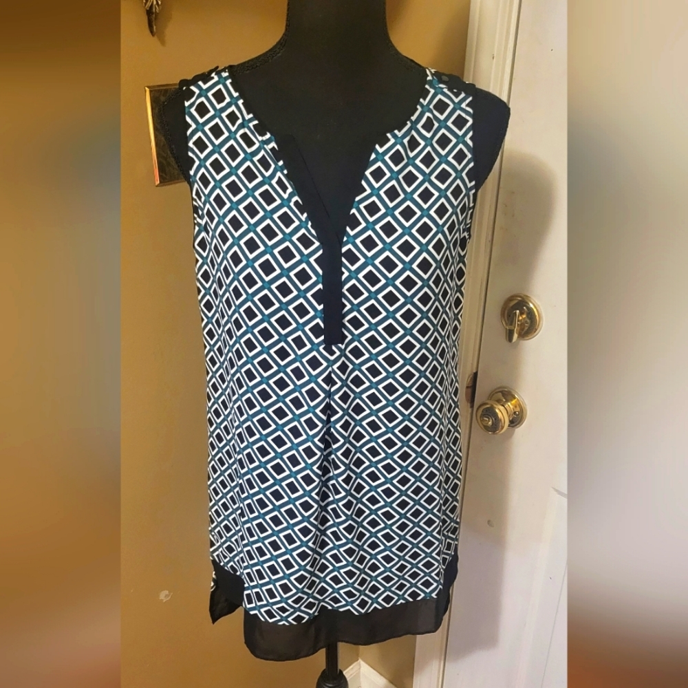 White House Black Market Women's Green Geometric Blouse